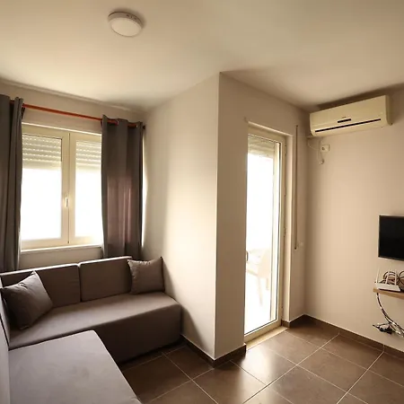 Dyrrah Seaside Apartment Durres